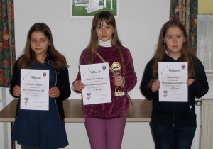 U12w: Kallipke (2.), Krejci (1.) und Zeisler (3.)